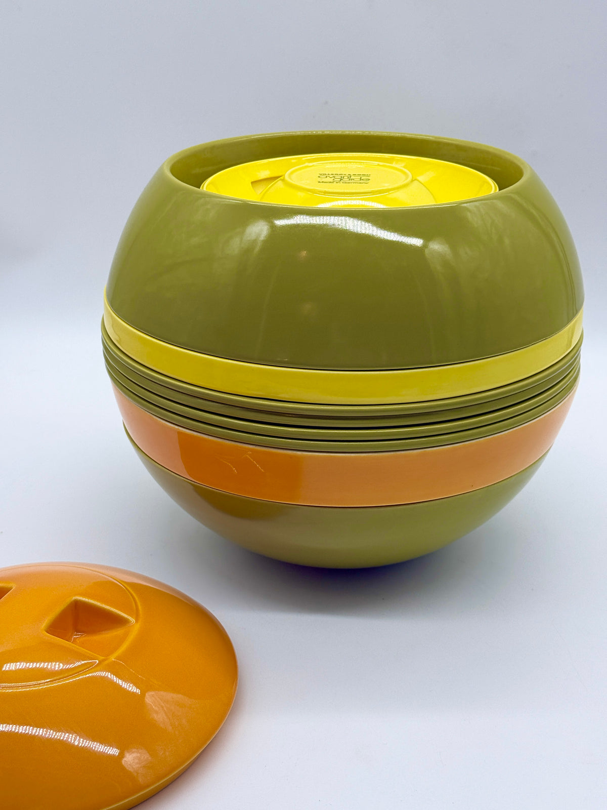 "Die Kugel" par Helen von Boch pour Villeroy & Boch, circa 1971