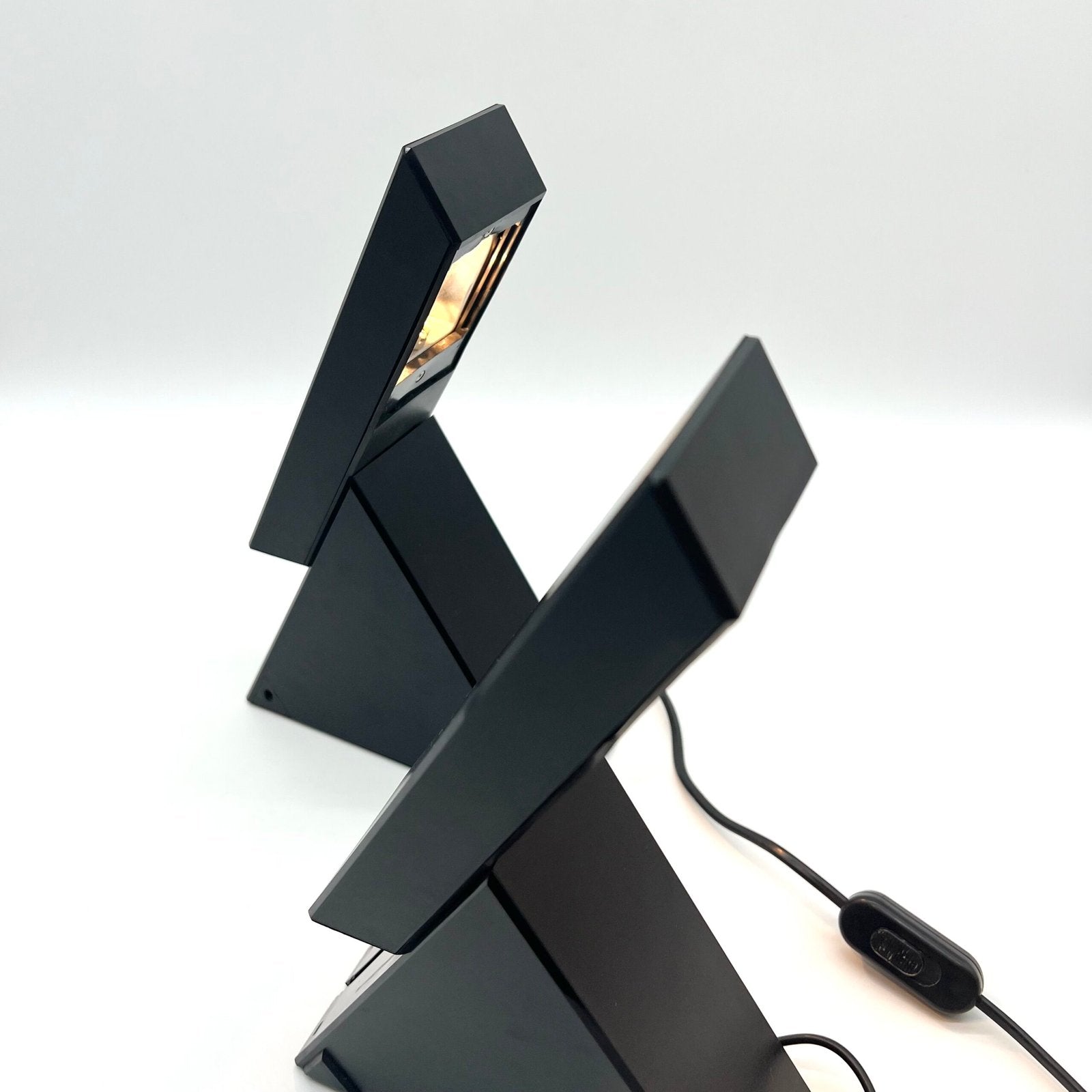 LAMPES "DELTA"PAR MARIO BERTORELLE POUR "JM RDM" MASSANZAGO, 1980s