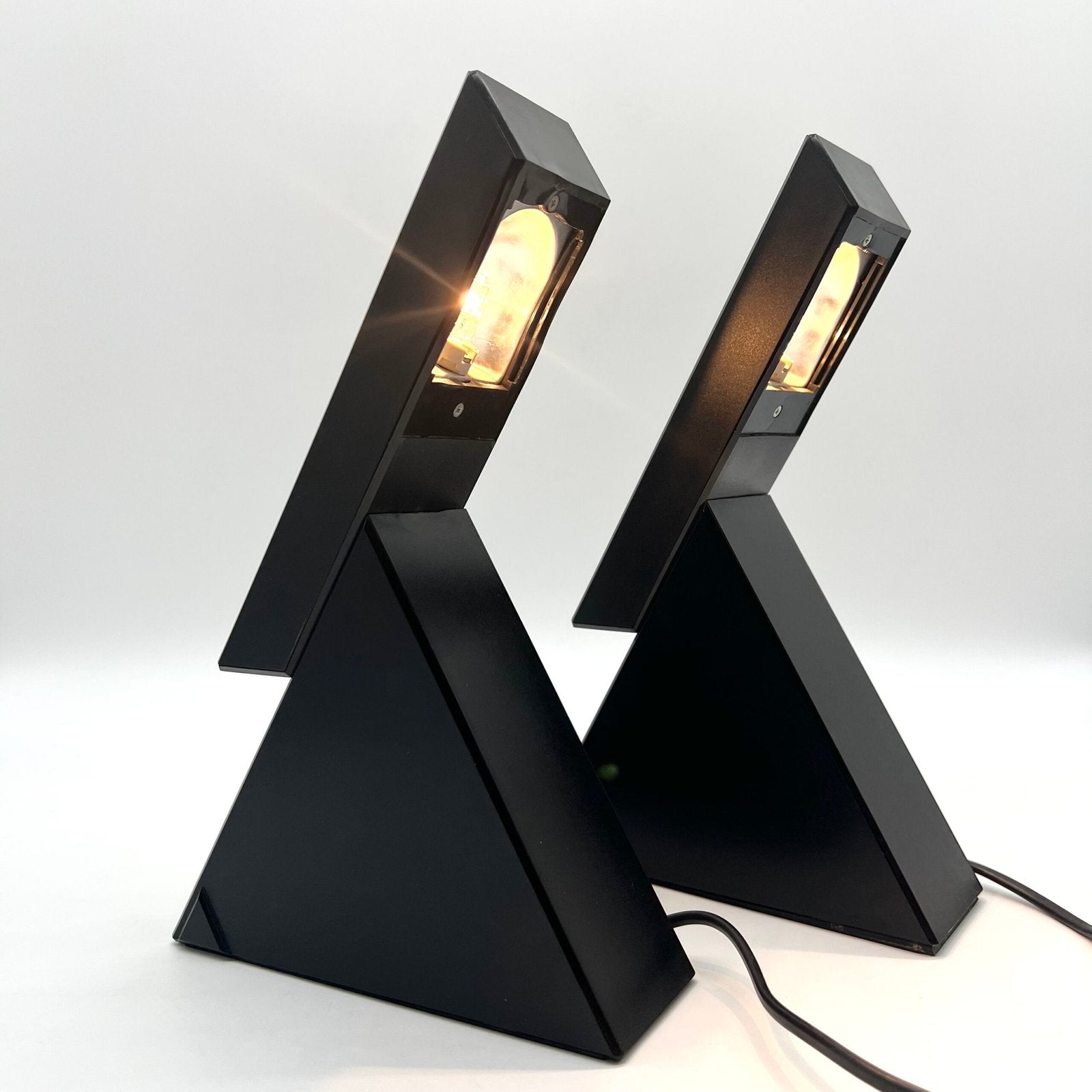 LAMPES "DELTA"PAR MARIO BERTORELLE POUR "JM RDM" MASSANZAGO, 1980s