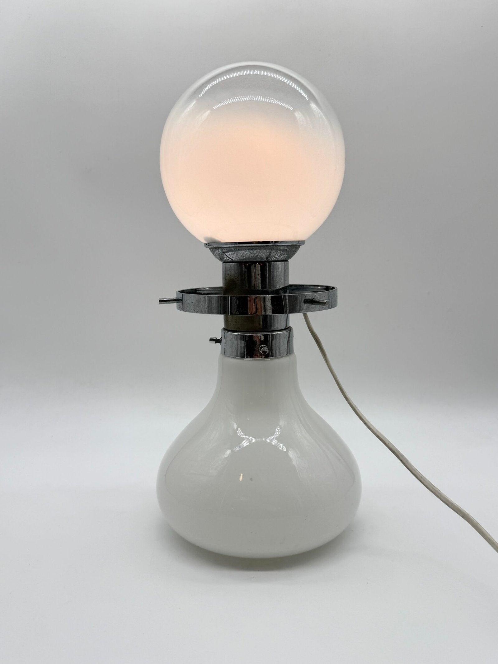 LAMPE DE TABLE "SPACE AGE" CHROME, ITALY 1970S