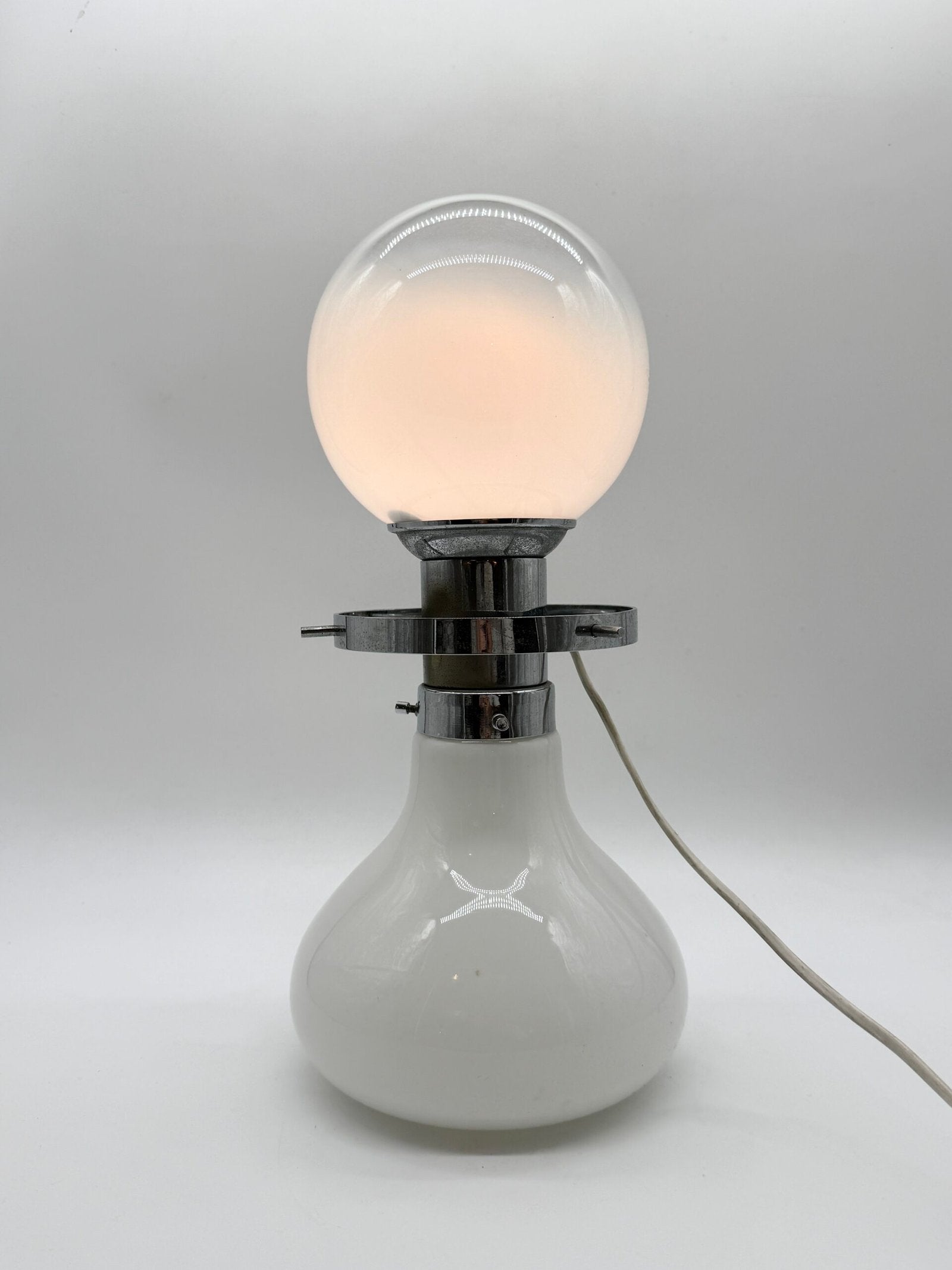 LAMPE DE TABLE "SPACE AGE" CHROME, ITALY 1970S