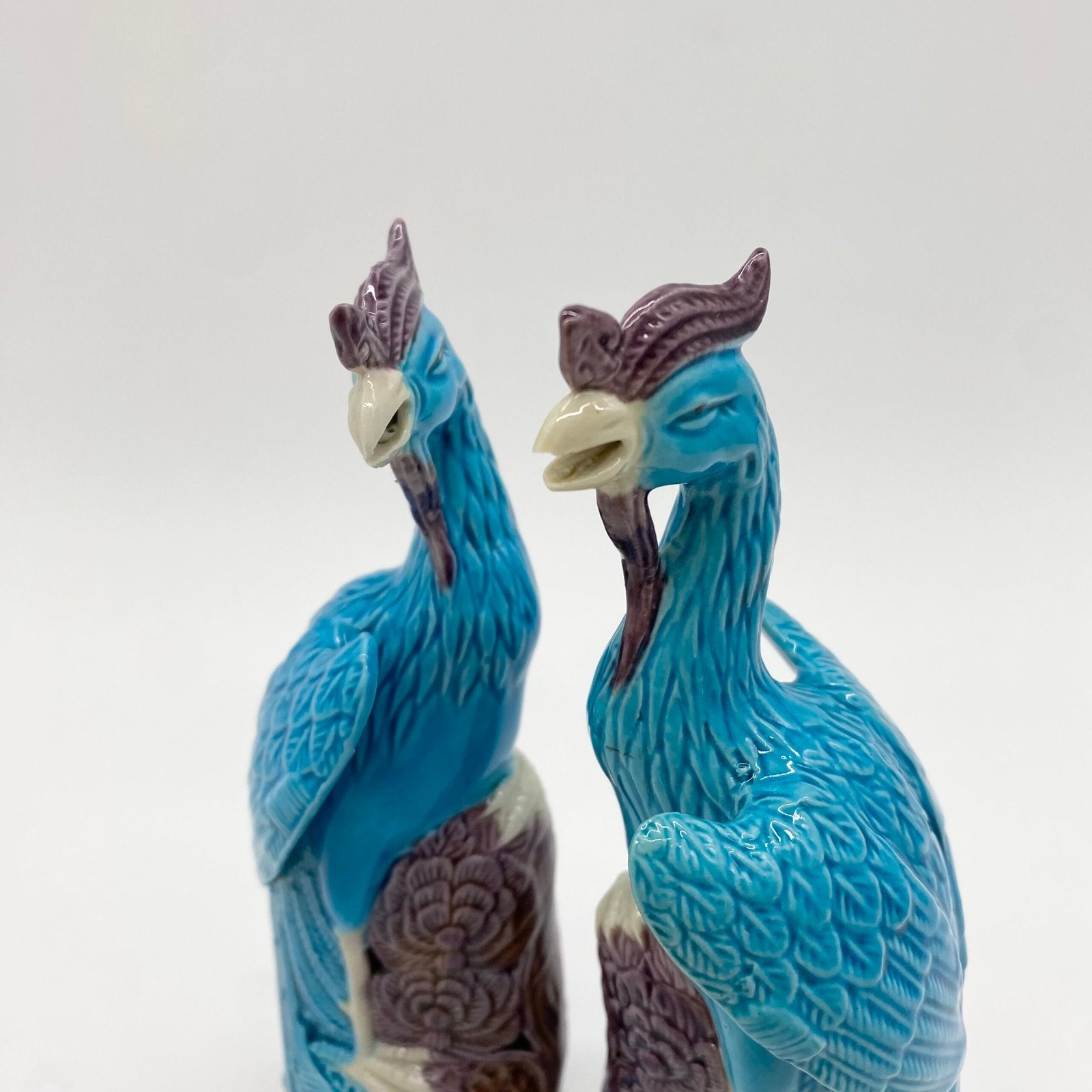 PAIRE DE "PHÉNIX" CHINOIS EN PORCELAINE FINE, XXe
