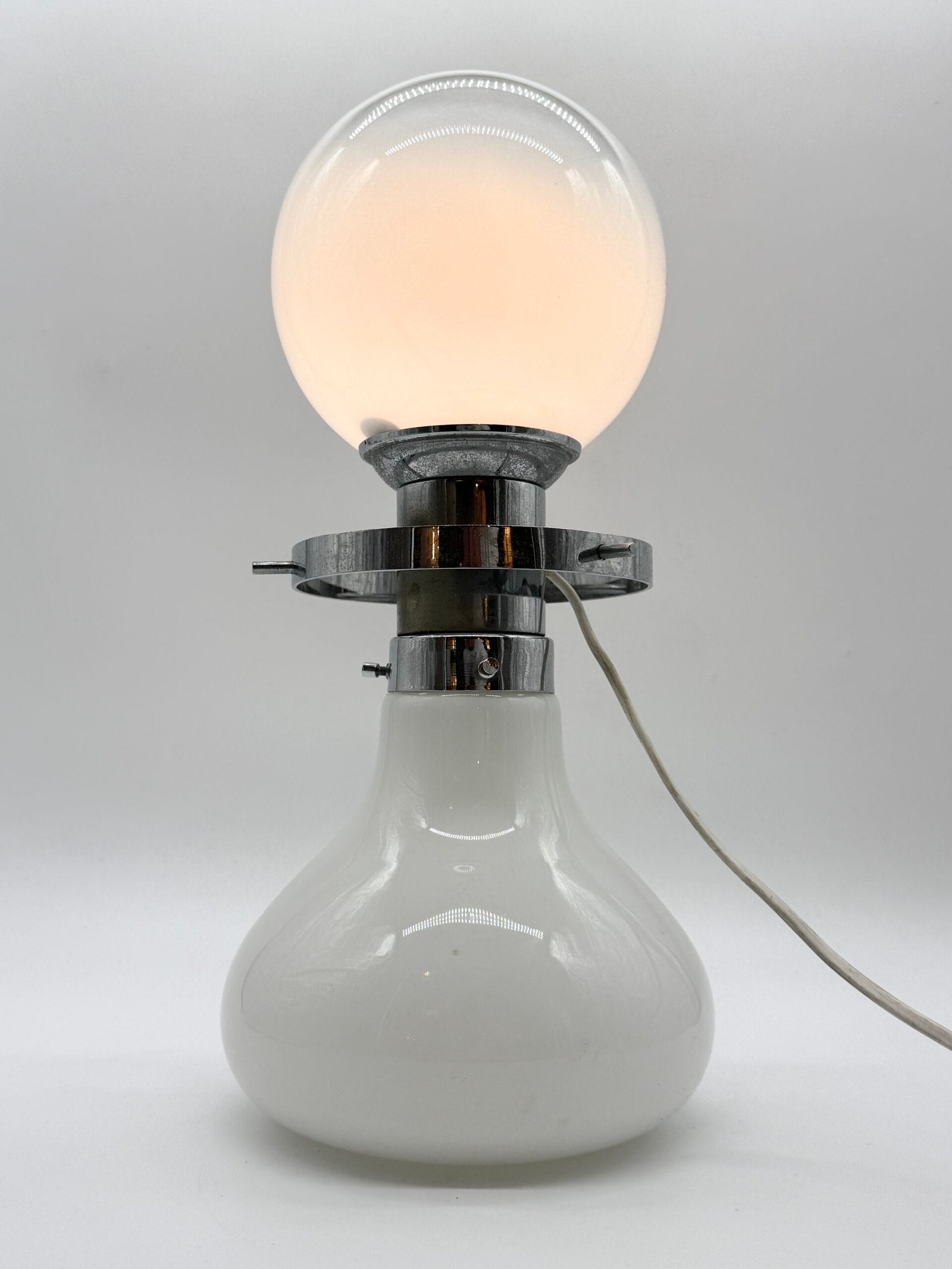 LAMPE DE TABLE "SPACE AGE" CHROME, ITALY 1970S