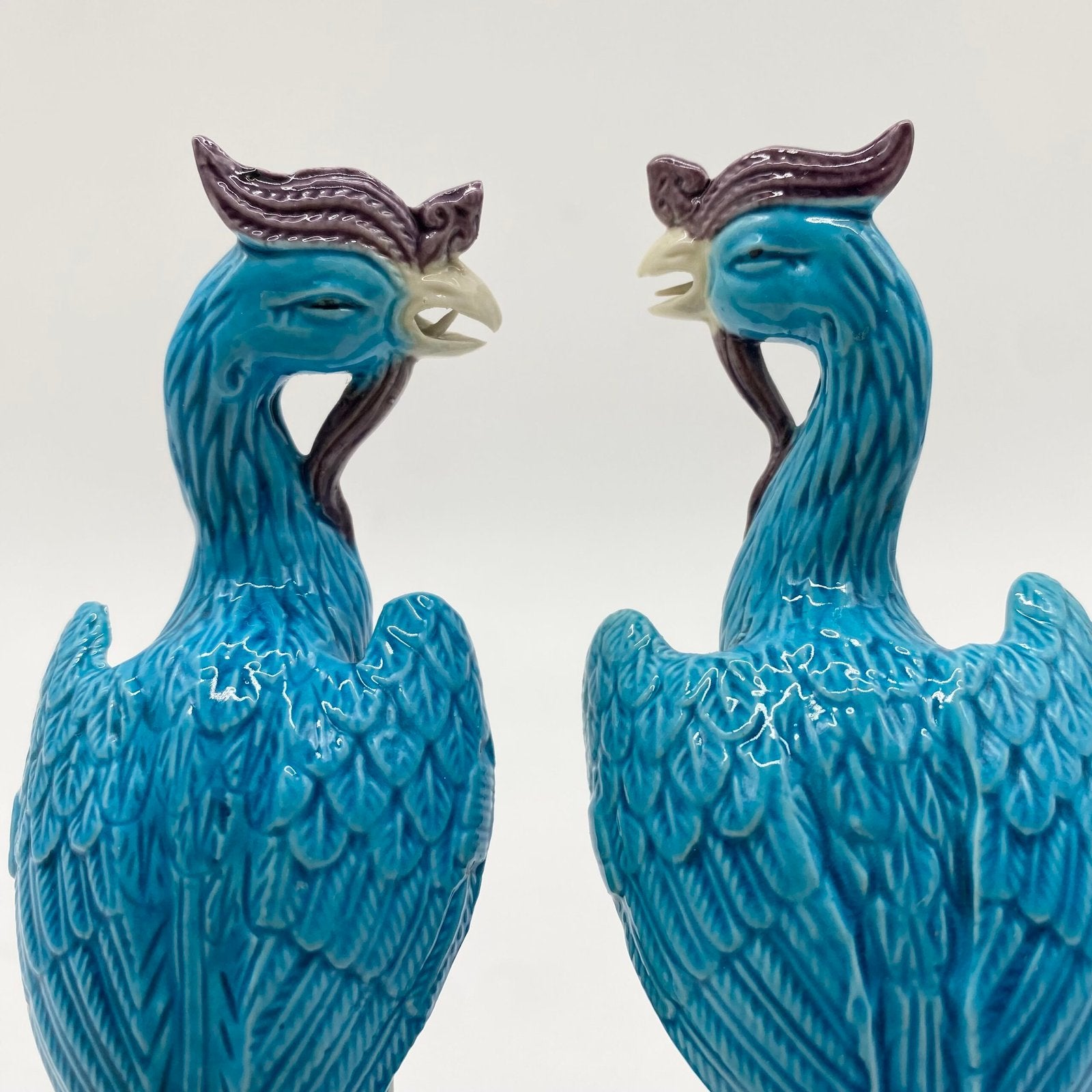 PAIRE DE "PHÉNIX" CHINOIS EN PORCELAINE FINE, XXe
