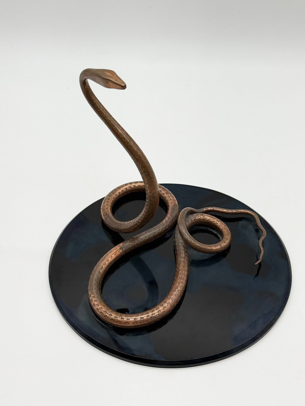 Serpent sculptural en bronze , Italie 1960s