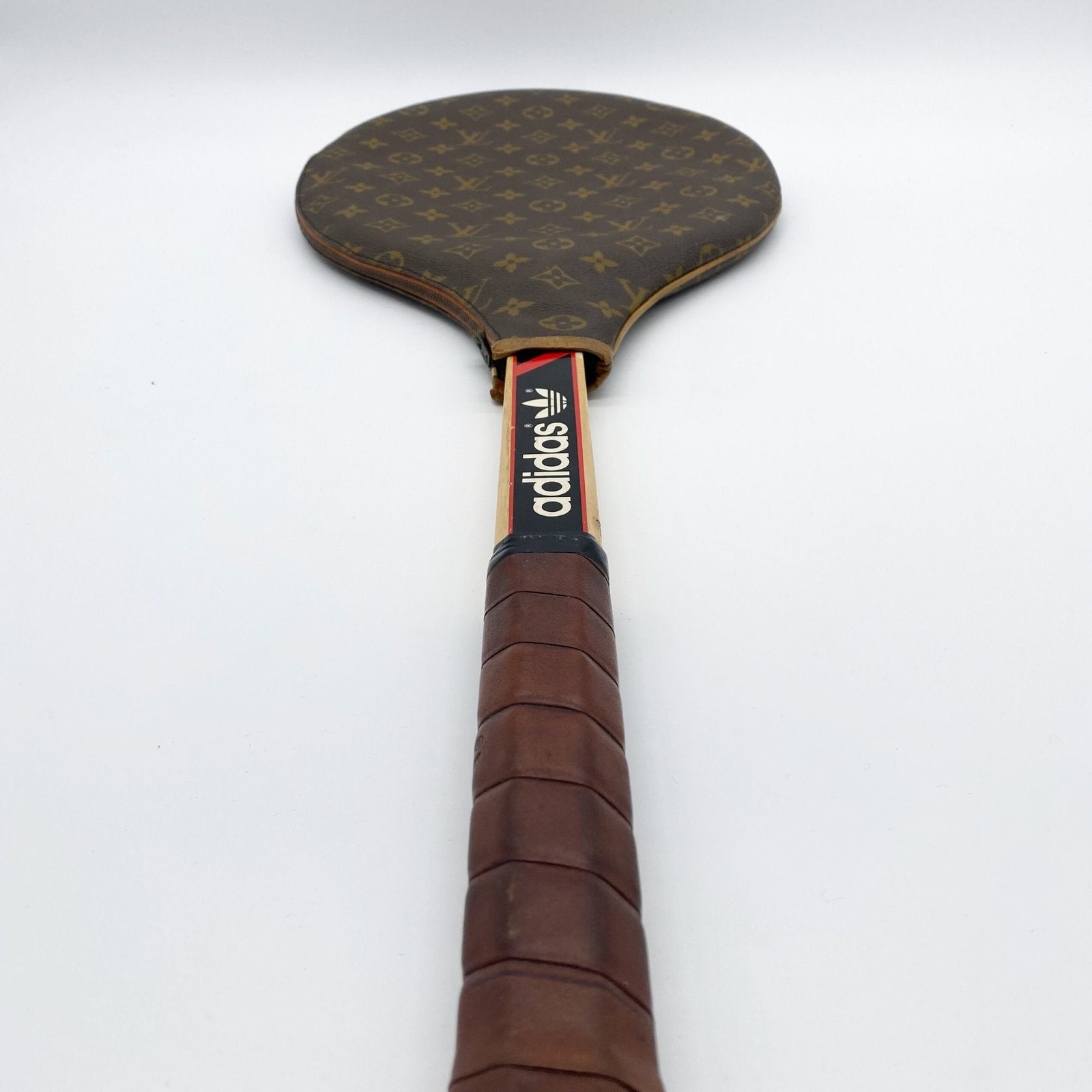 HOUSSE DE RAQUETTE MONOGRAMMES "LOUIS VUITTON", 1951