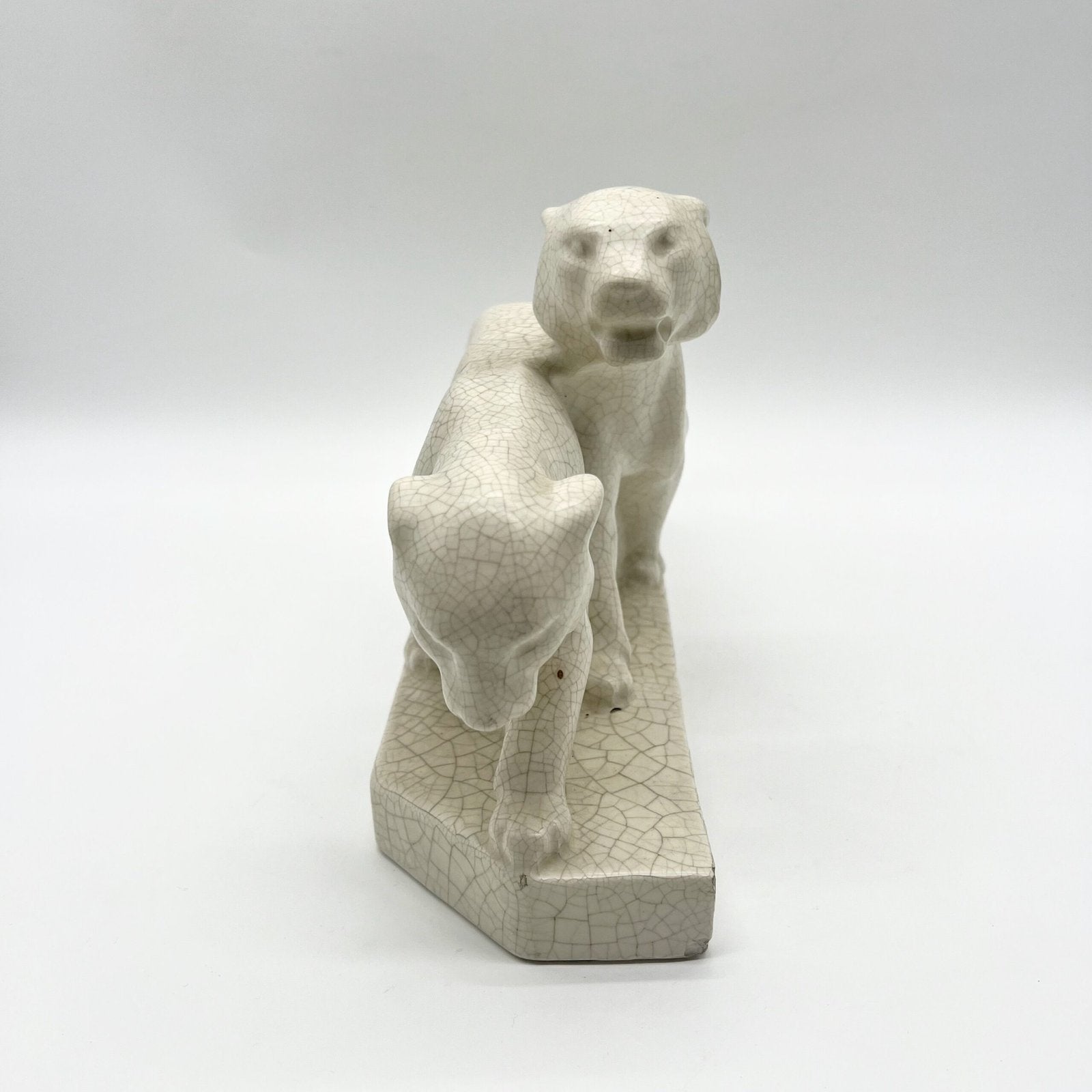 DEUX LIONNES, CERAMIQUE CRAQUELÉ, 1930