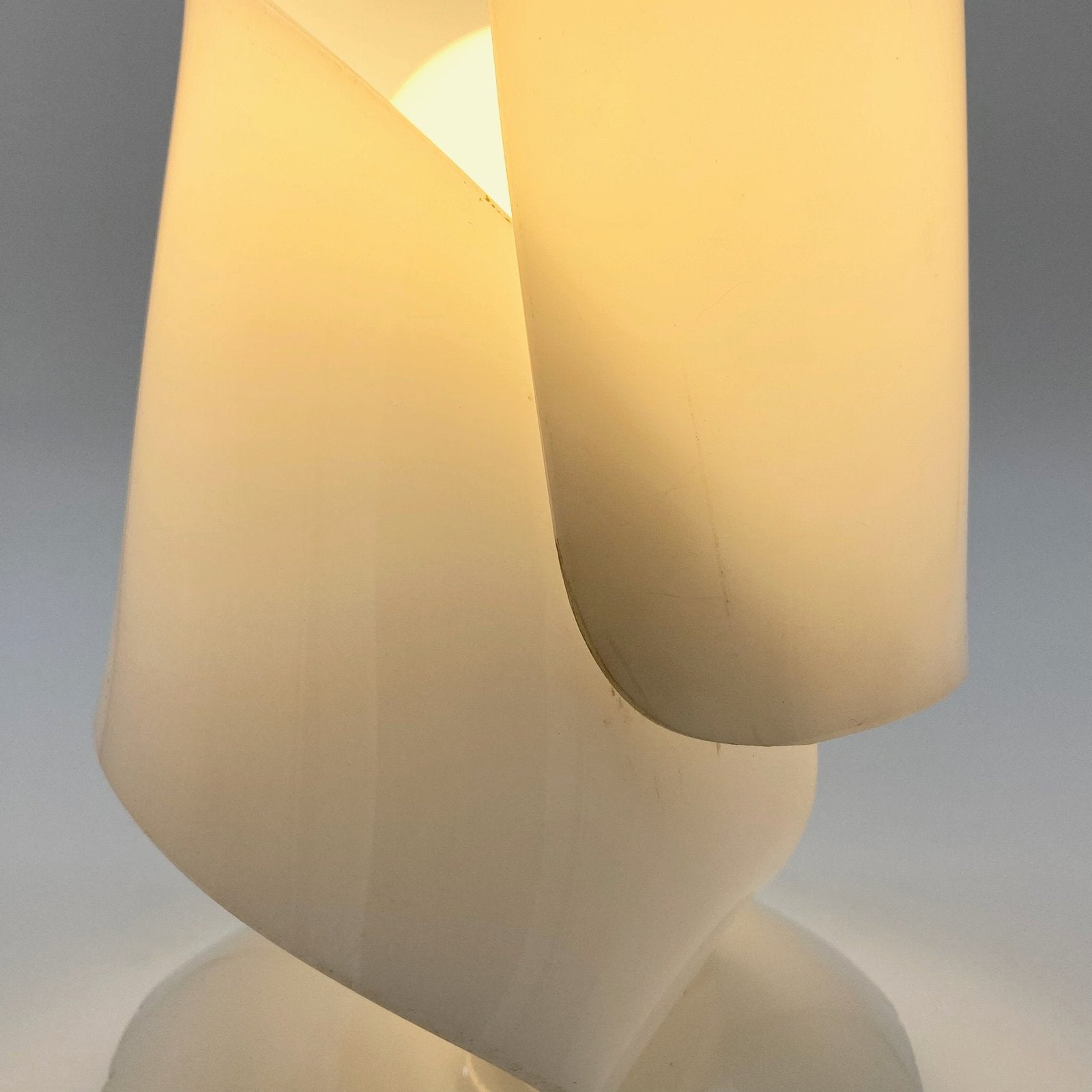 LAMPE PLEXI BLANC, 1970