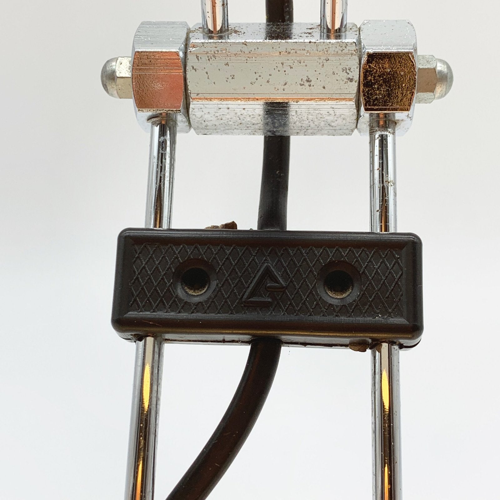 LAMPE DE BUREAU INDUSTRIEL BLANCHE ET CHROME, 1970