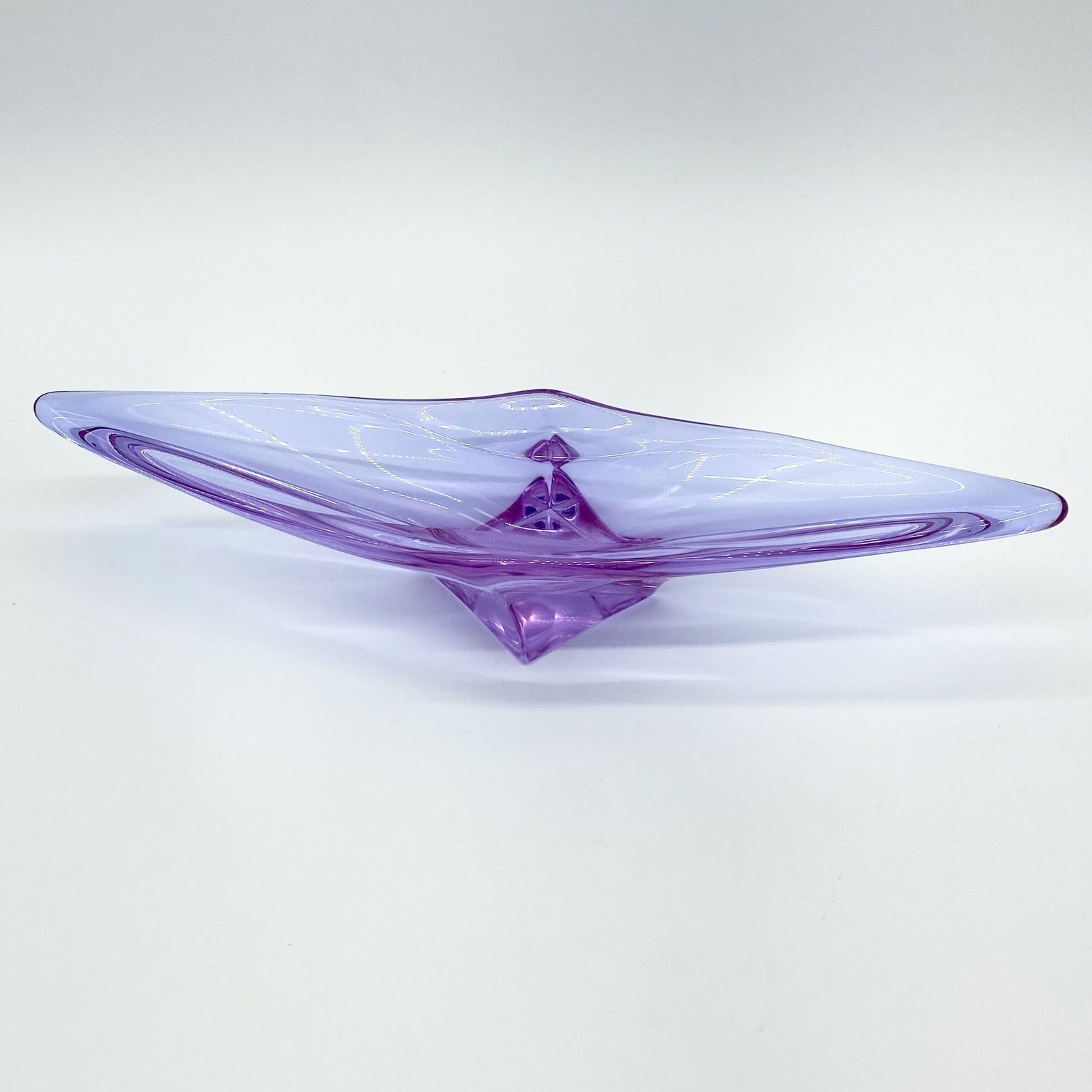 COUPE MAUVE CRISTAL DE BOHEME, 1950/60