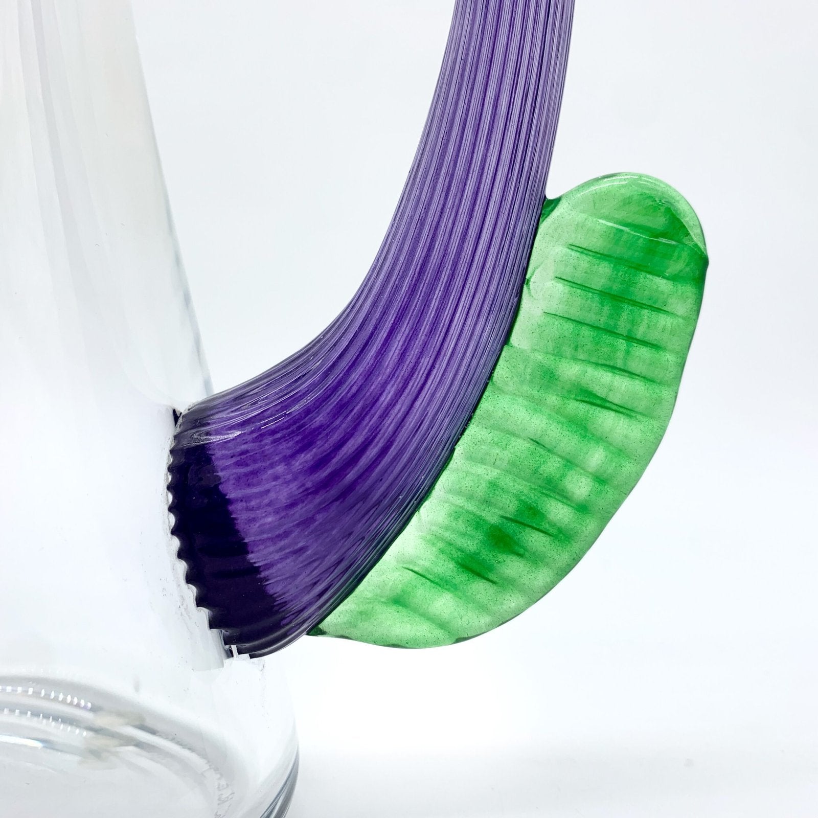 PICHET “FENIX” EN VERRE PAR KJELL ENGMAN POUR KOSTA BODA – SUÈDE, 1992