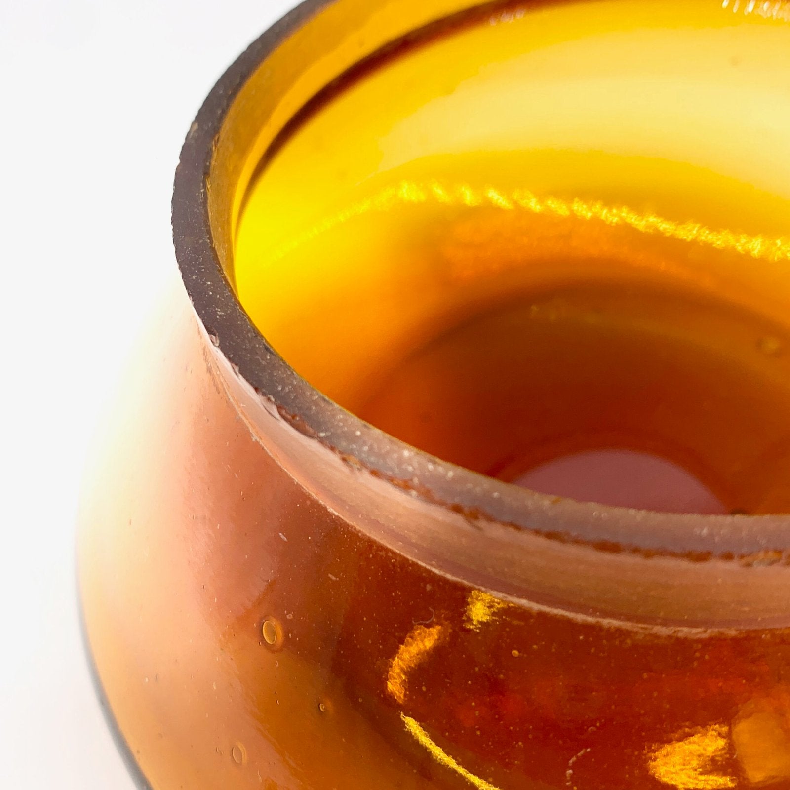 BOITE EN VERRE AMBRE