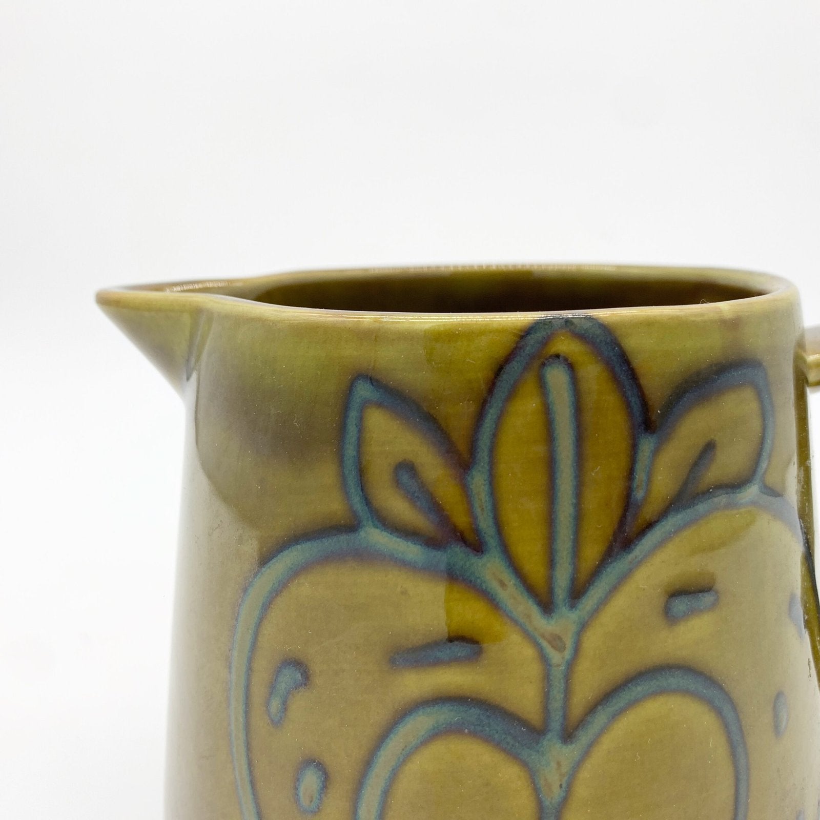 PICHET PROVENCAL COULEUR OLIVE, 1970