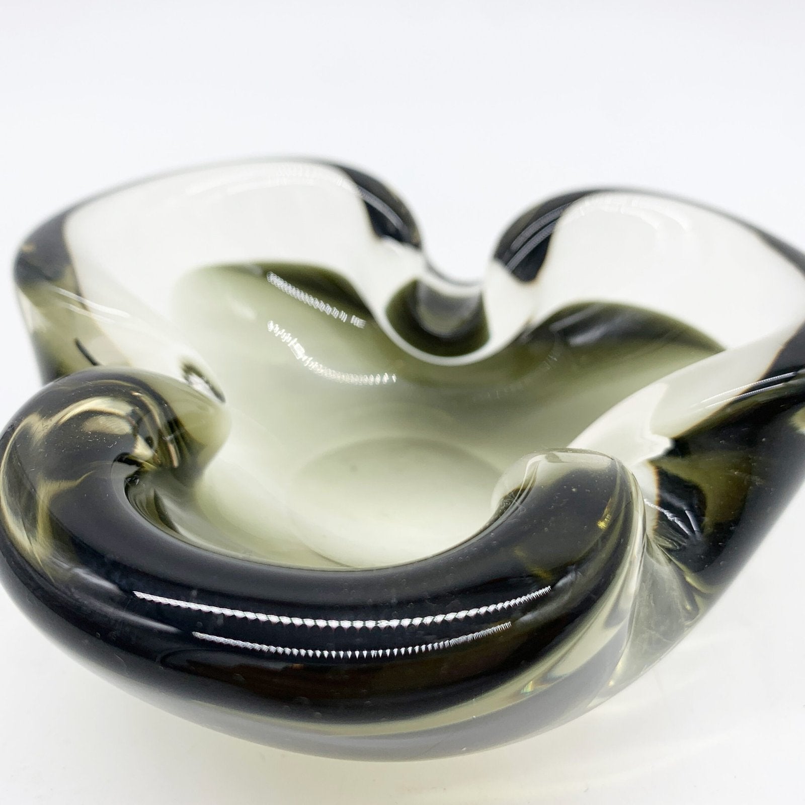 CENDRIER MURANO, NOIR ET GRIS FUMÉ, 1970
