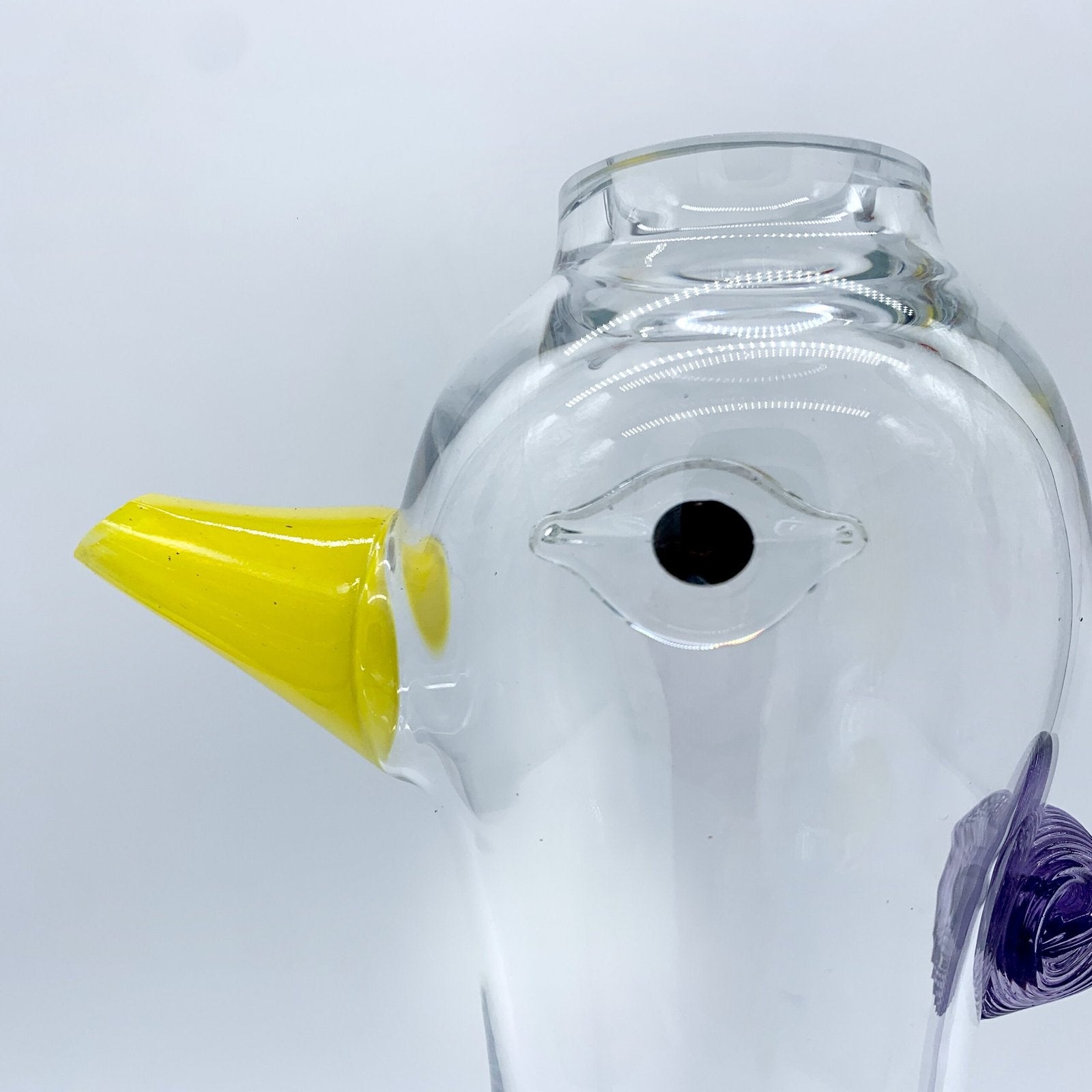 PICHET “FENIX” EN VERRE PAR KJELL ENGMAN POUR KOSTA BODA – SUÈDE, 1992