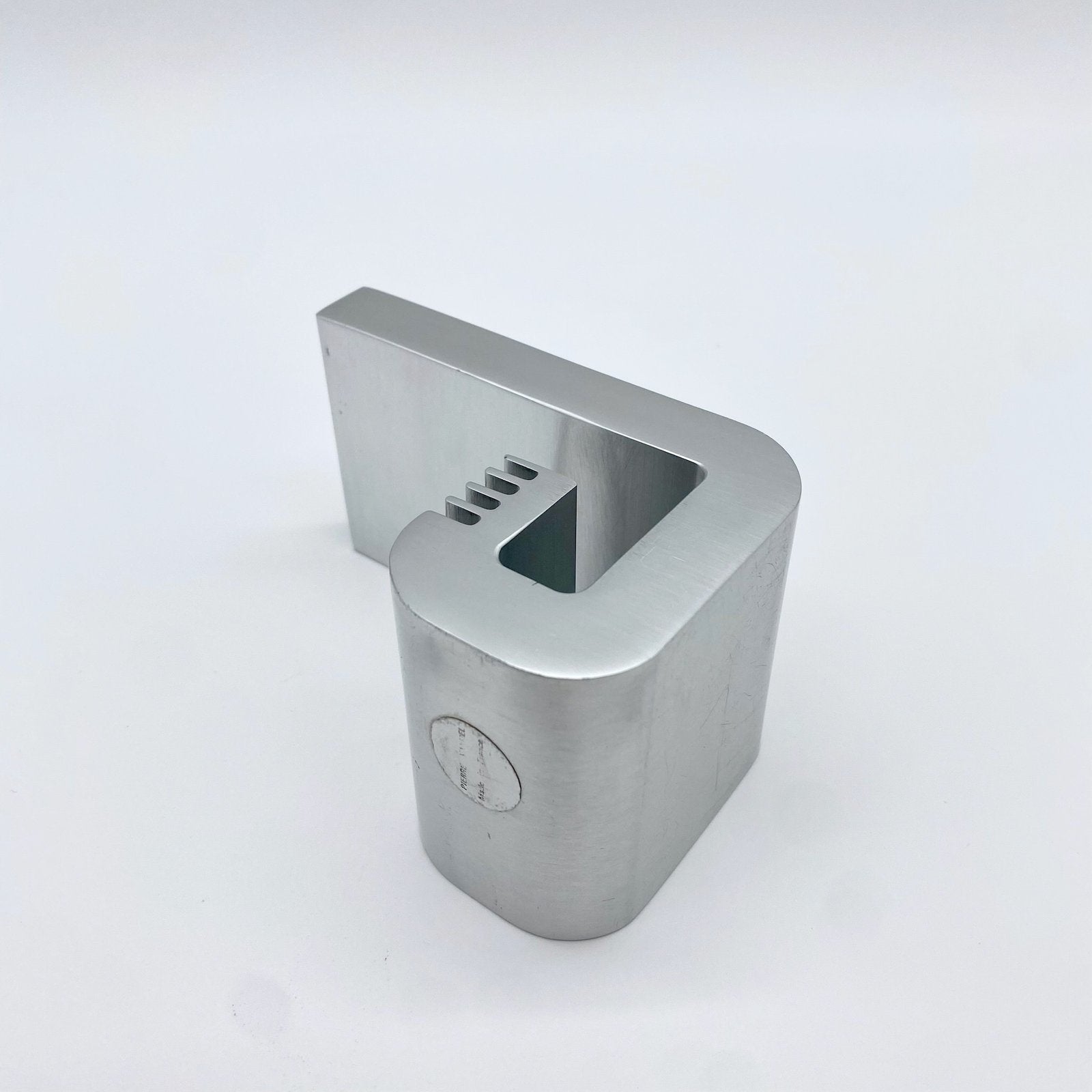 PORTE-STYLO / PRESSE-PAPIER - ALUMINIUM PAR PIERRE VANDEL – 1970s