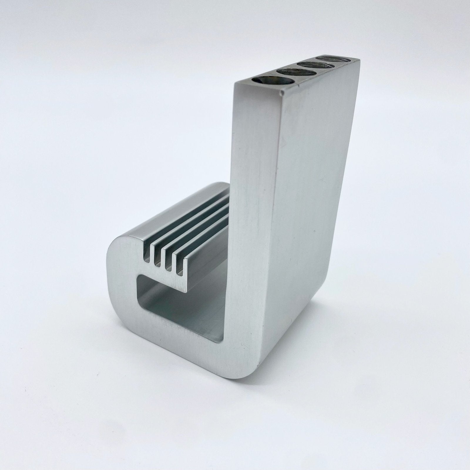 PORTE-STYLO / PRESSE-PAPIER - ALUMINIUM PAR PIERRE VANDEL – 1970s
