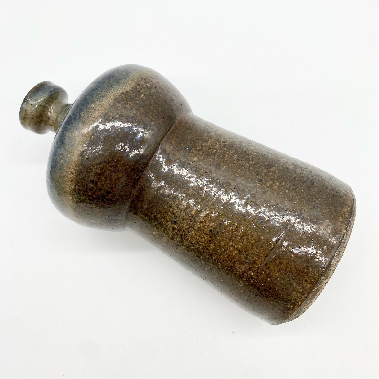 VASE EN GRÈS ÉMAILLÉ — FORME SCULPTURALE, 1950s