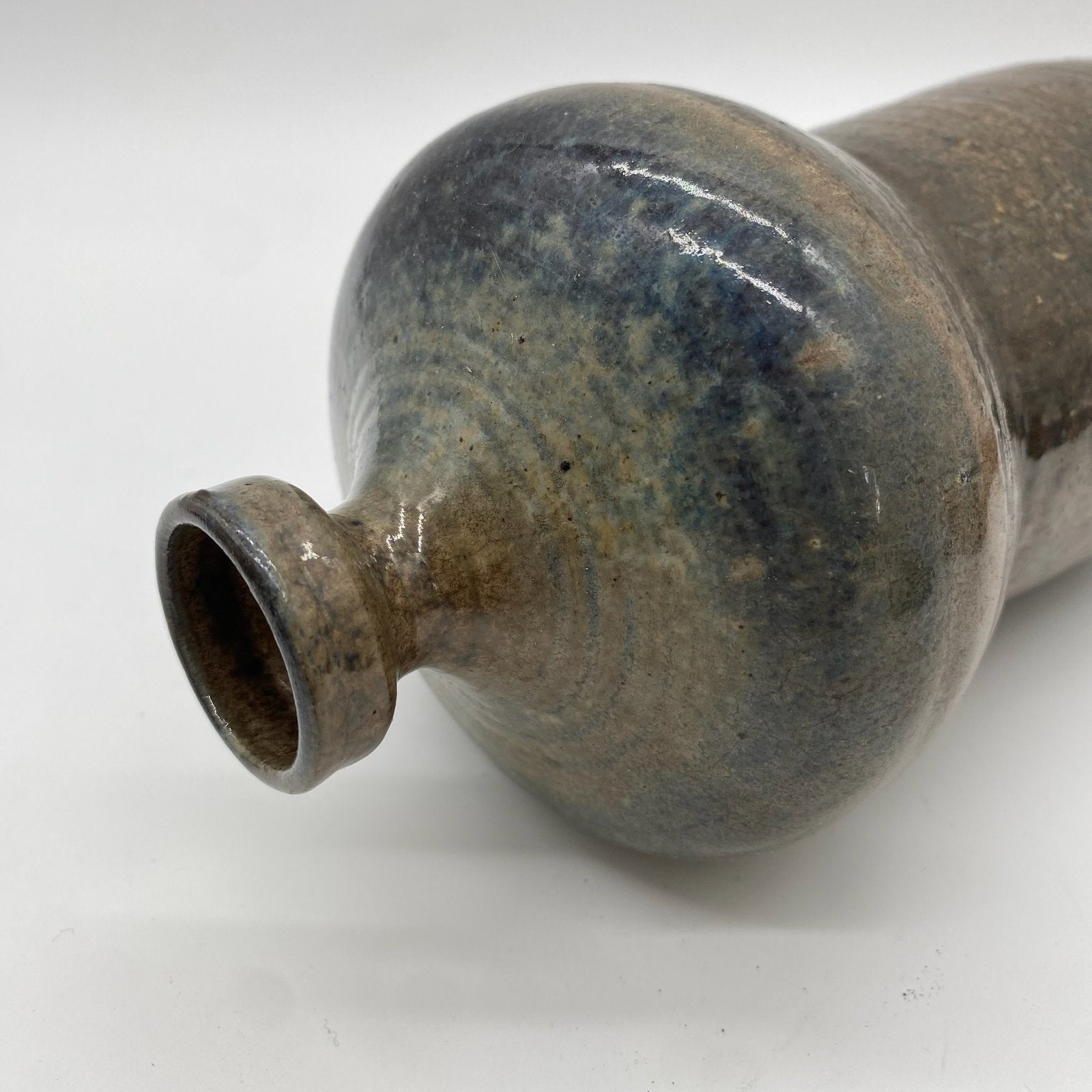 VASE EN GRÈS ÉMAILLÉ — FORME SCULPTURALE, 1950s