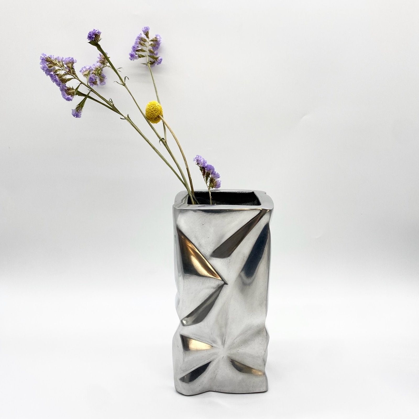 VASE "FROISSÉ" / FONTE D’ALUMINIUM – 1970s
