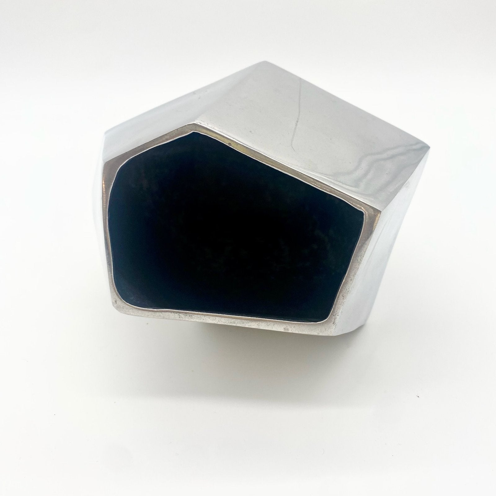 VASE "ICEBREG" / FONTE D'ALUMINIUM, ISLANDE, 1980s
