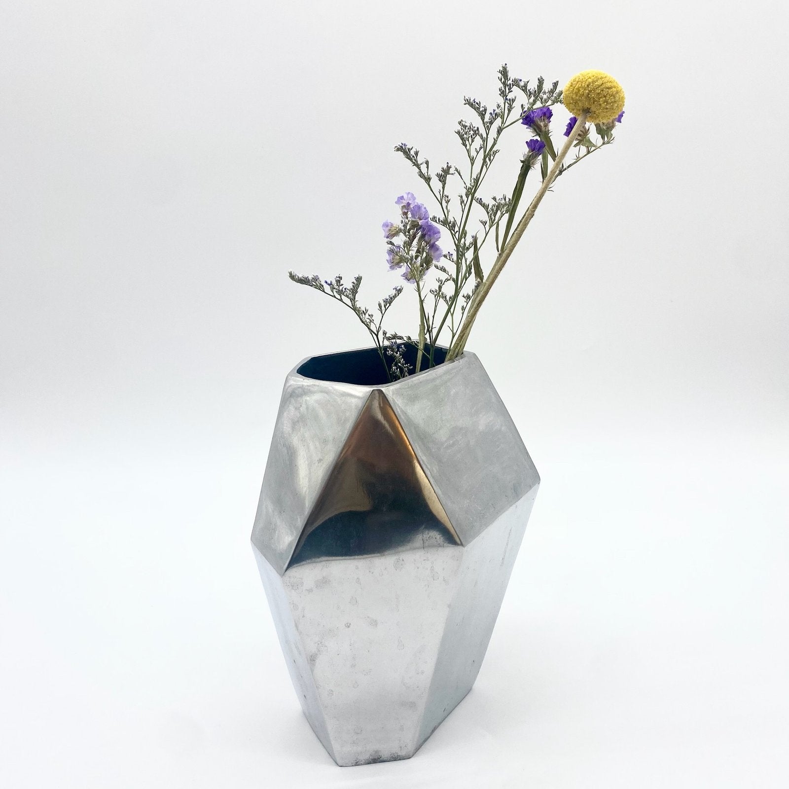 VASE "ICEBREG" / FONTE D'ALUMINIUM, ISLANDE, 1980s