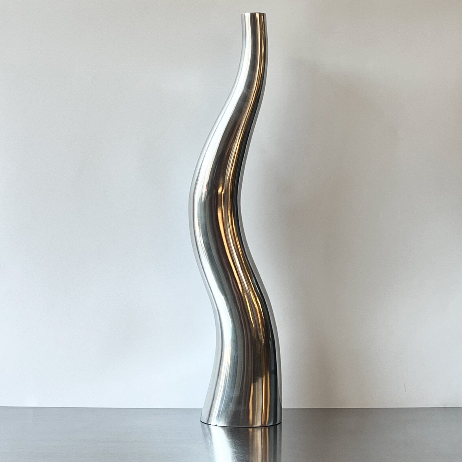 VASE "TENTACULE" XXL / FONTE D’ALUMINIUM – 1980s