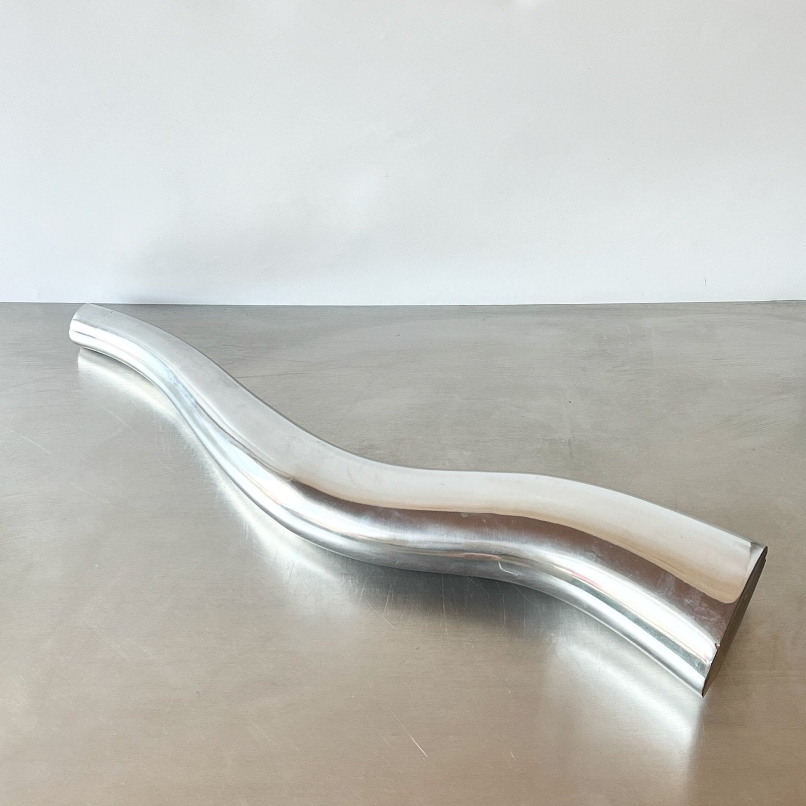 VASE "TENTACULE" XXL / FONTE D’ALUMINIUM – 1980s