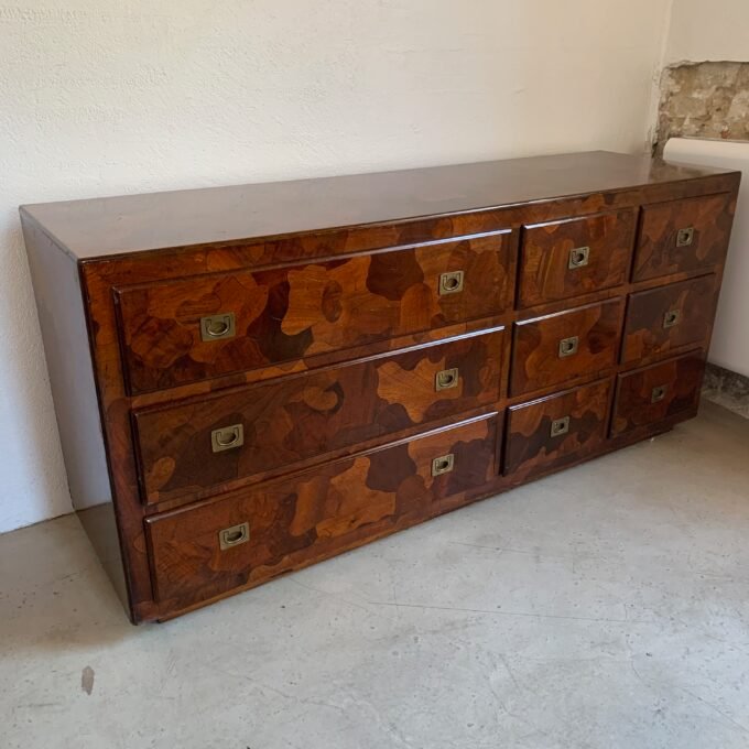 Commode American of Martinsville en bois d’olivier, milieu XXème