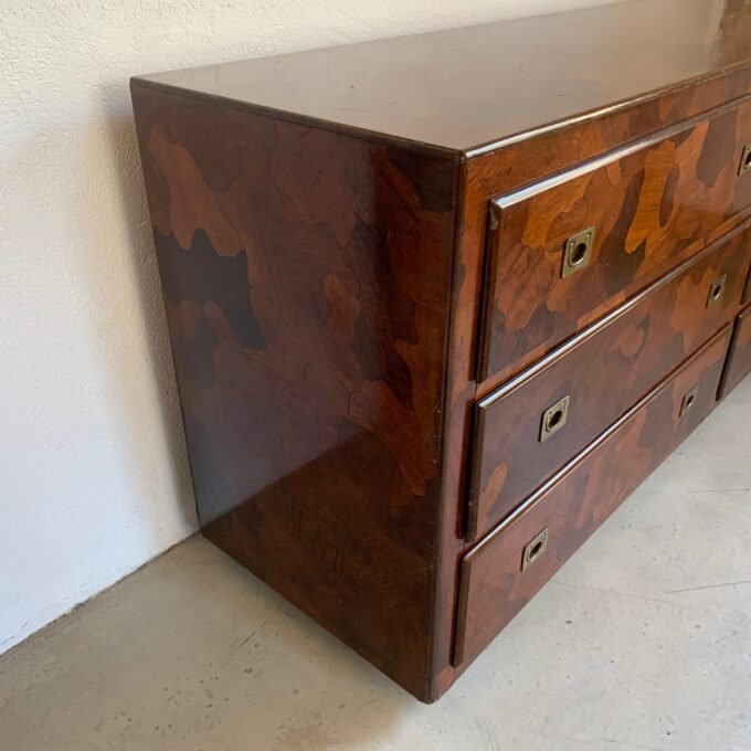 Commode American of Martinsville en bois d’olivier, milieu XXème