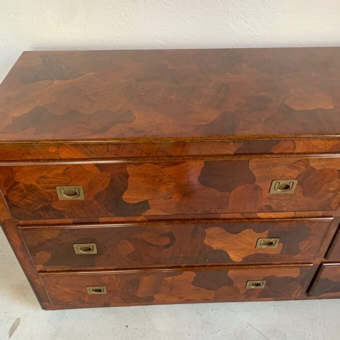 Commode American of Martinsville en bois d’olivier, milieu XXème