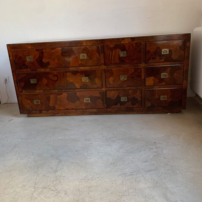 Commode American of Martinsville en bois d’olivier, milieu XXème