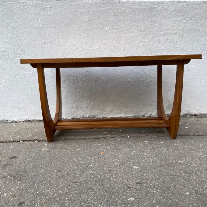 Table basse Scandinave Mid-century Modern - Vue mi-hauteur
