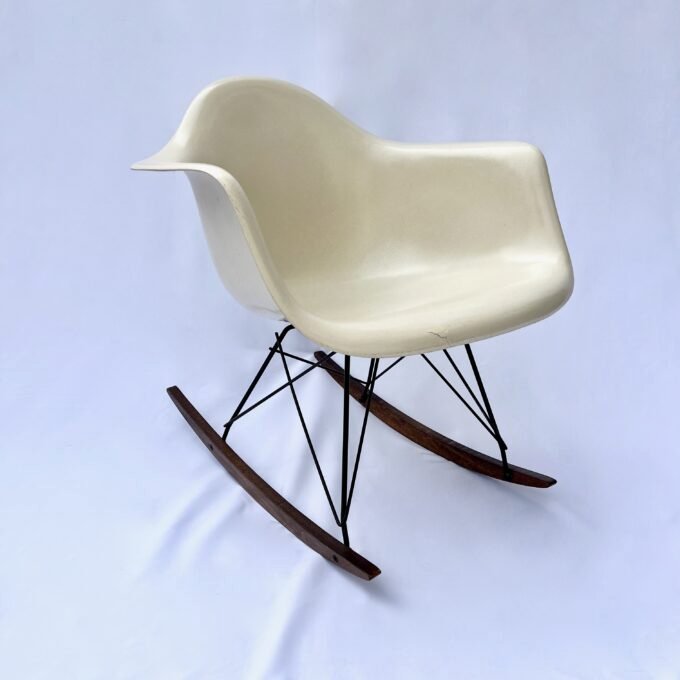 PARCHMENT ROCKING CHAIR, EAMES, HERMAN MILLER, 1970 – Image 4