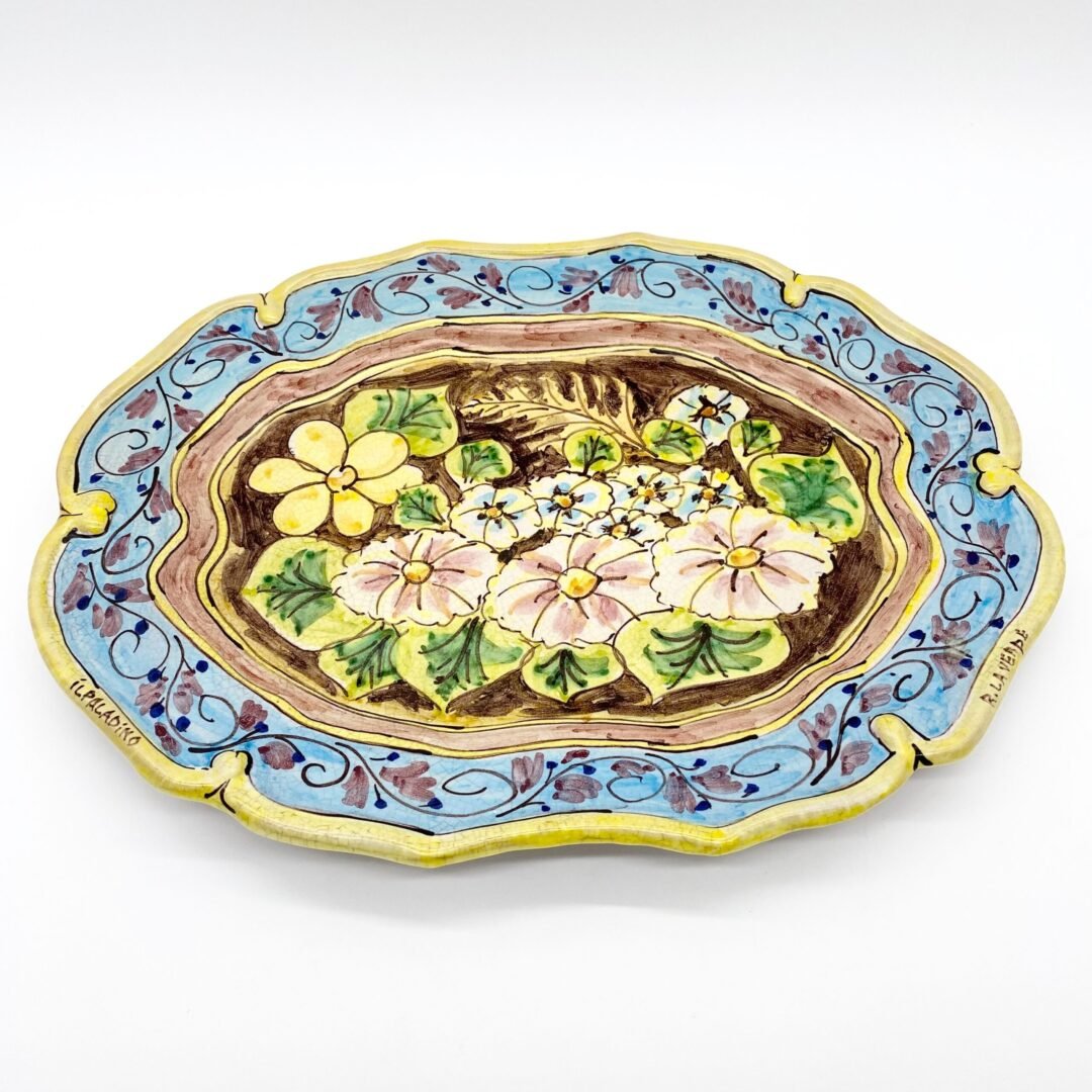 PLAT SICILIEN, DECOR FLORAL PEINT A LA MAIN, 1970 – Image 3
