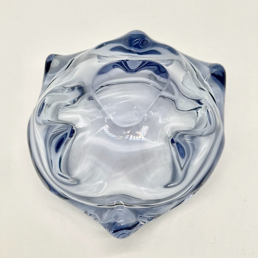 CENDRIER  CRISTAL DE BOHÈME BLEU FUMÉ, 1970 – Image 10