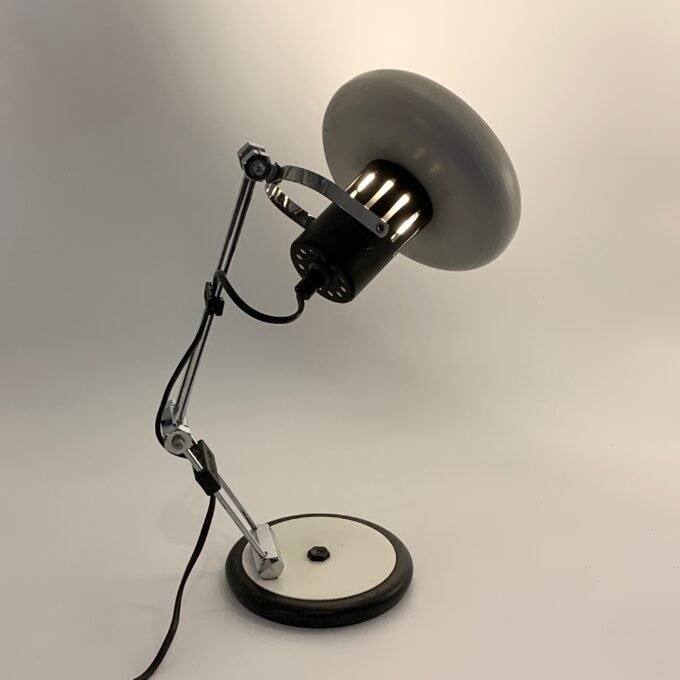 LAMPE DE BUREAU INDUSTRIEL BLANCHE ET CHROME, 1970