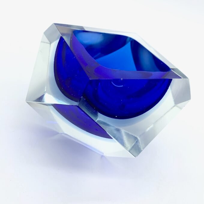 CENDRIER DIAMANT EN VERRE SOMMERSO PAR FLAVIO POLI – MURANO, 1950