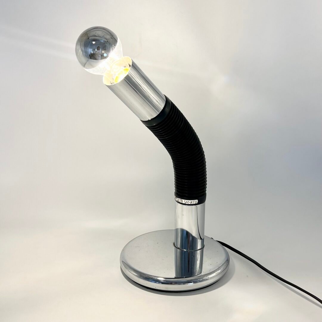 LAMPE "ELBOW" PAR E.BELLINI POUR TARGETTI SANKEY, 1970s. ITALY