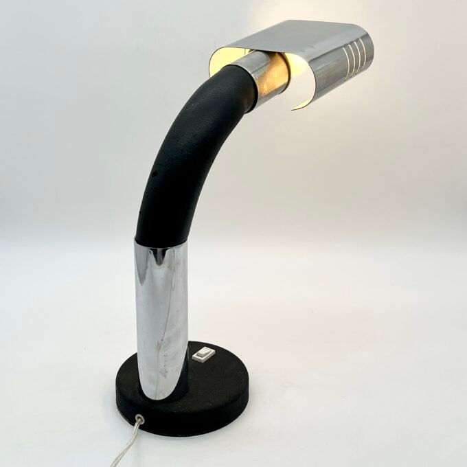 LAMPE TARGETTI CHROME ET NOIR, 1970s. ITALY