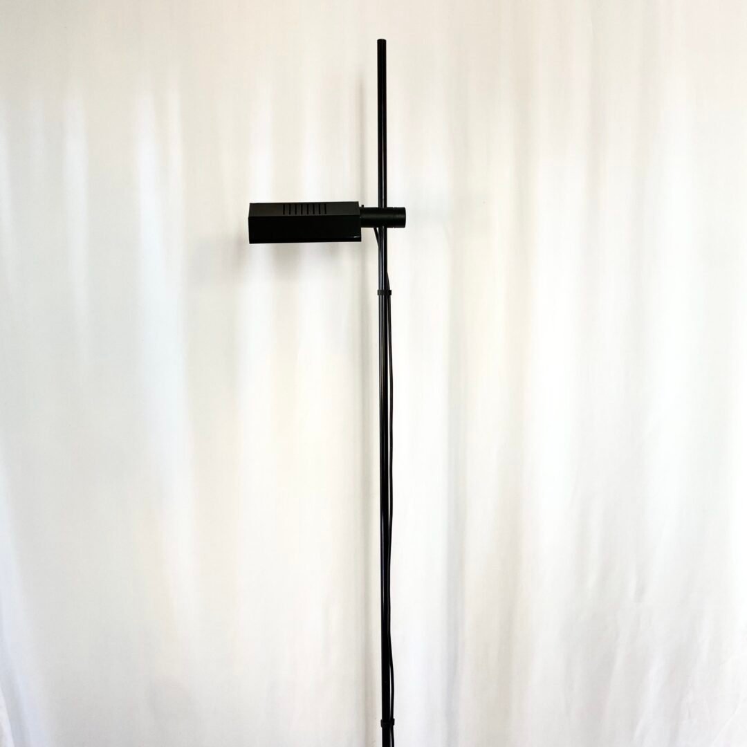 LAMPADAIRE POST-MODERNE, 1980s ITALY – Image 5