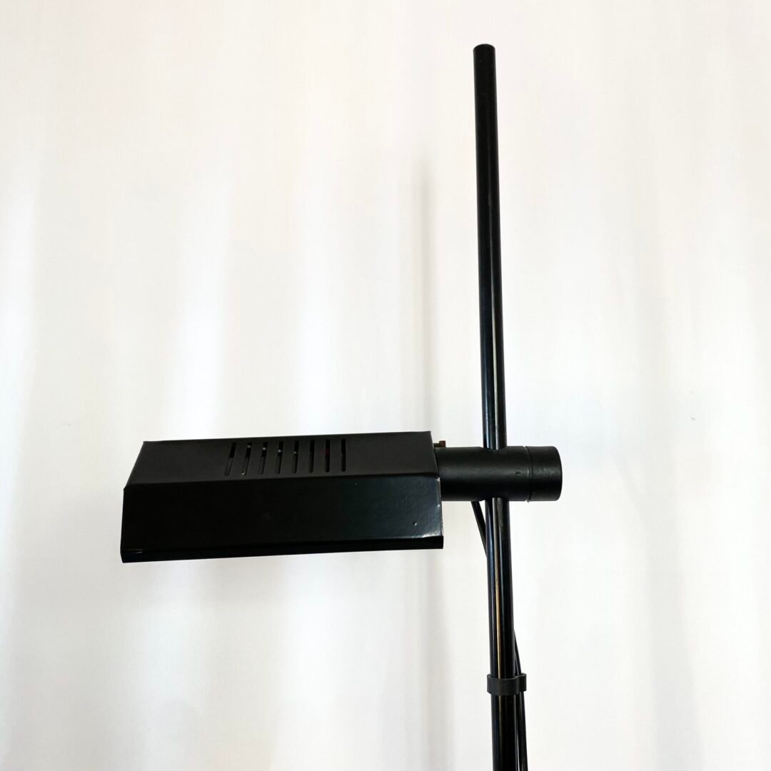 LAMPADAIRE POST-MODERNE, 1980s ITALY – Image 6
