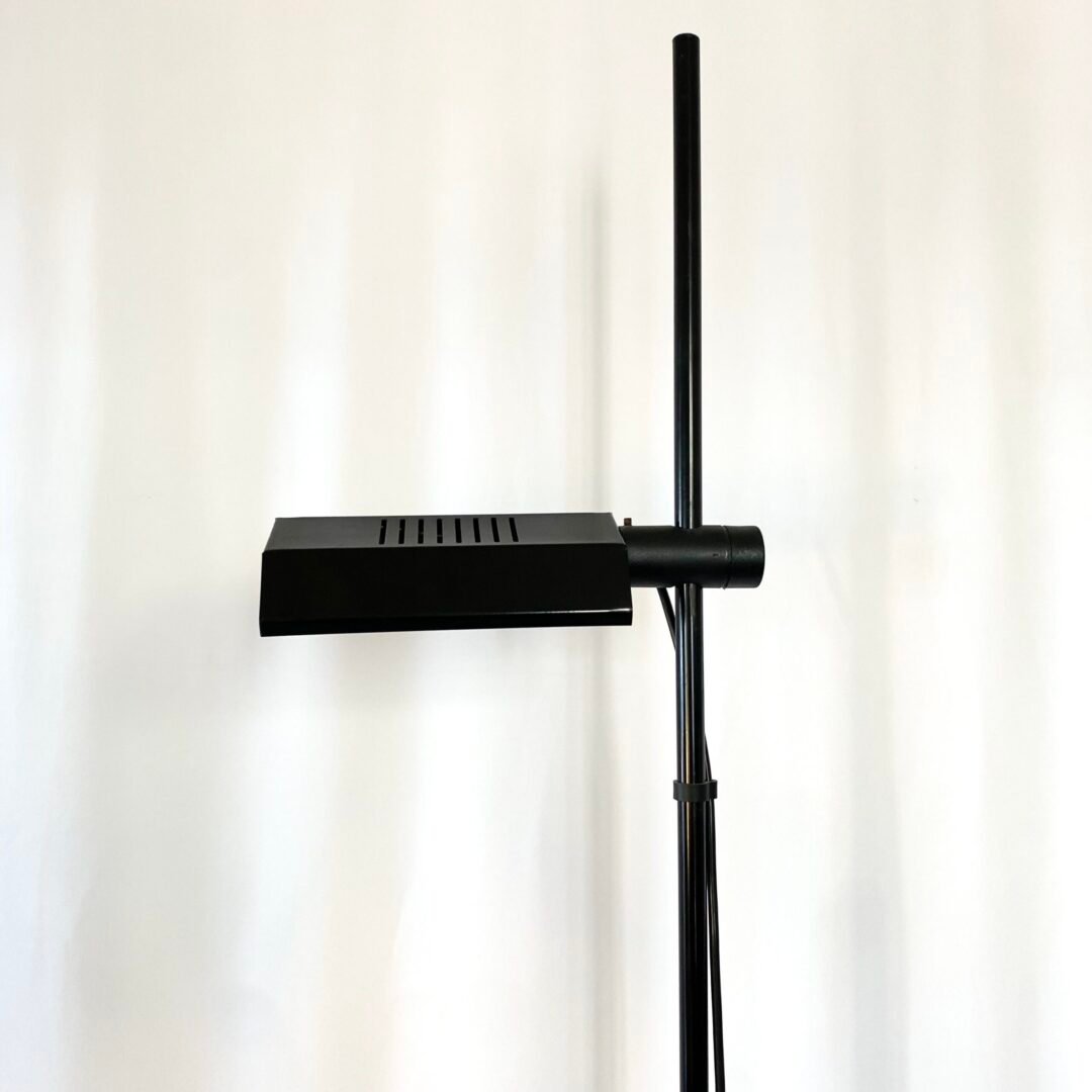 LAMPADAIRE POST-MODERNE, 1980s ITALY – Image 8