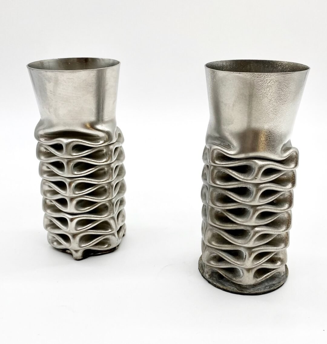 PAIRE DE VASES "COMPRESSION" PAR JACQUES MONIQUET – 1970s