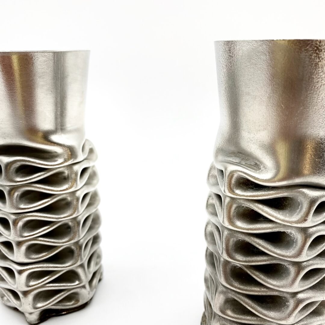 PAIRE DE VASES "COMPRESSION" PAR JACQUES MONIQUET – 1970s – Image 2