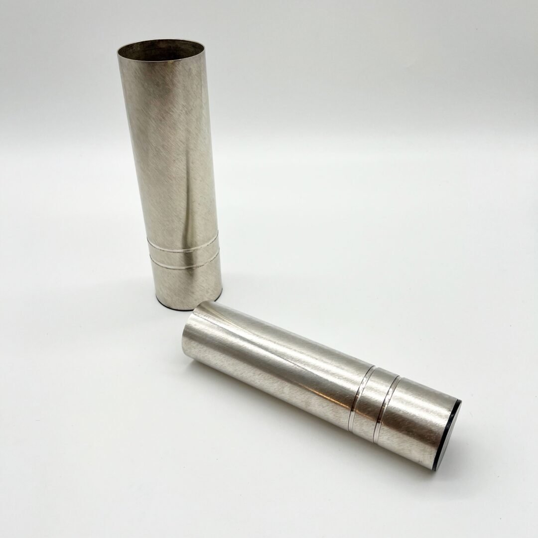 PAIRE DE VASES ROULEAUX / ALUMINIUM PAR "BSF" – ALLEMAGNE, 1960s – Image 5