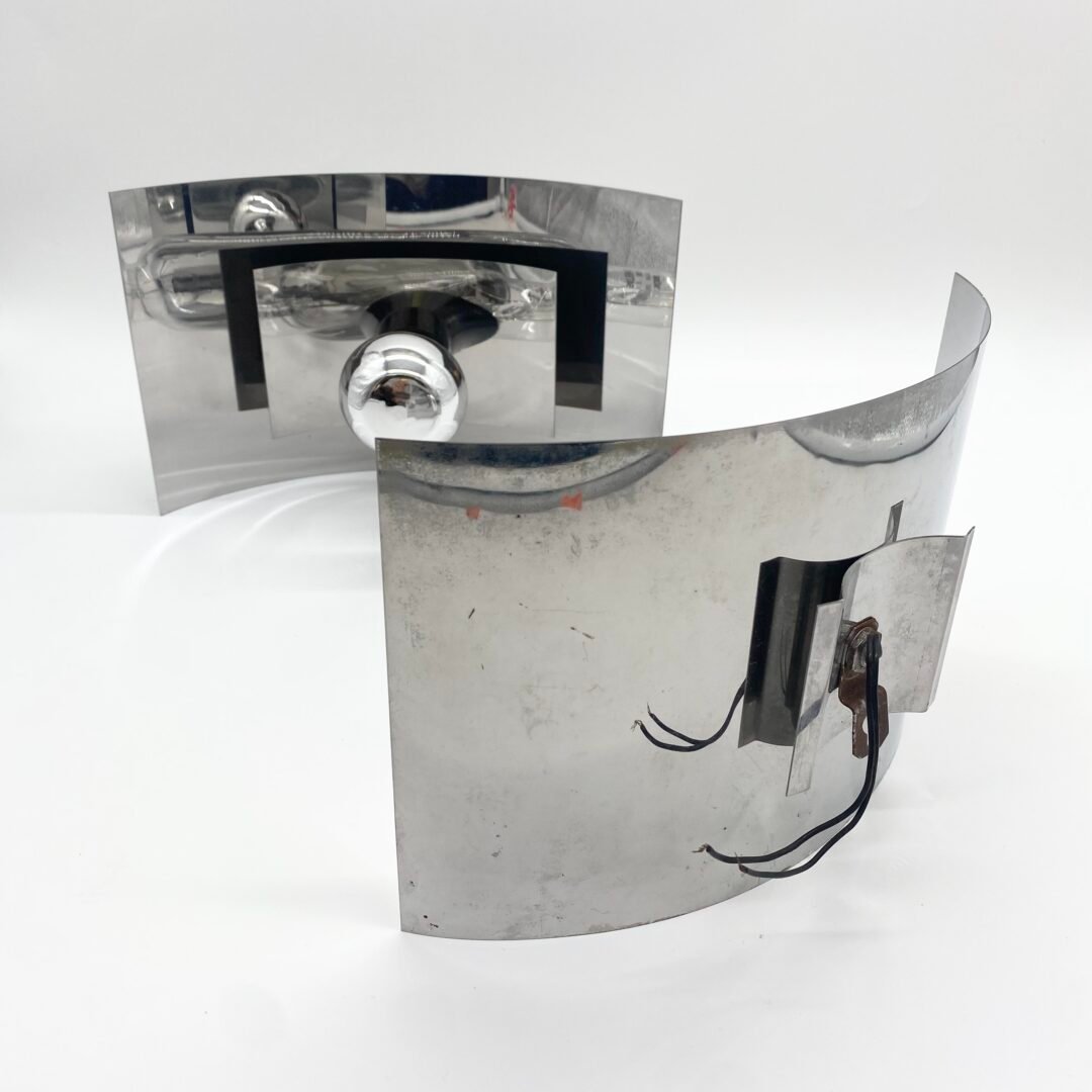 PAIRE D’APPLIQUES "SPACE AGE" - MÉTAL CHROMÉ –  1970s – Image 6