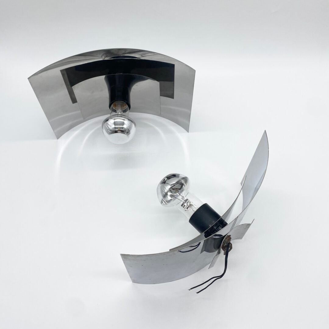 PAIRE D’APPLIQUES "SPACE AGE" - MÉTAL CHROMÉ –  1970s – Image 7