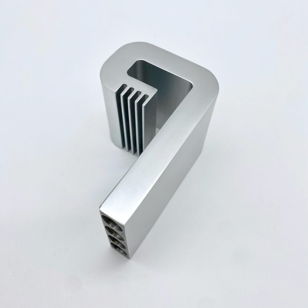 PORTE-STYLO / PRESSE-PAPIER - ALUMINIUM PAR PIERRE VANDEL – 1970s – Image 14