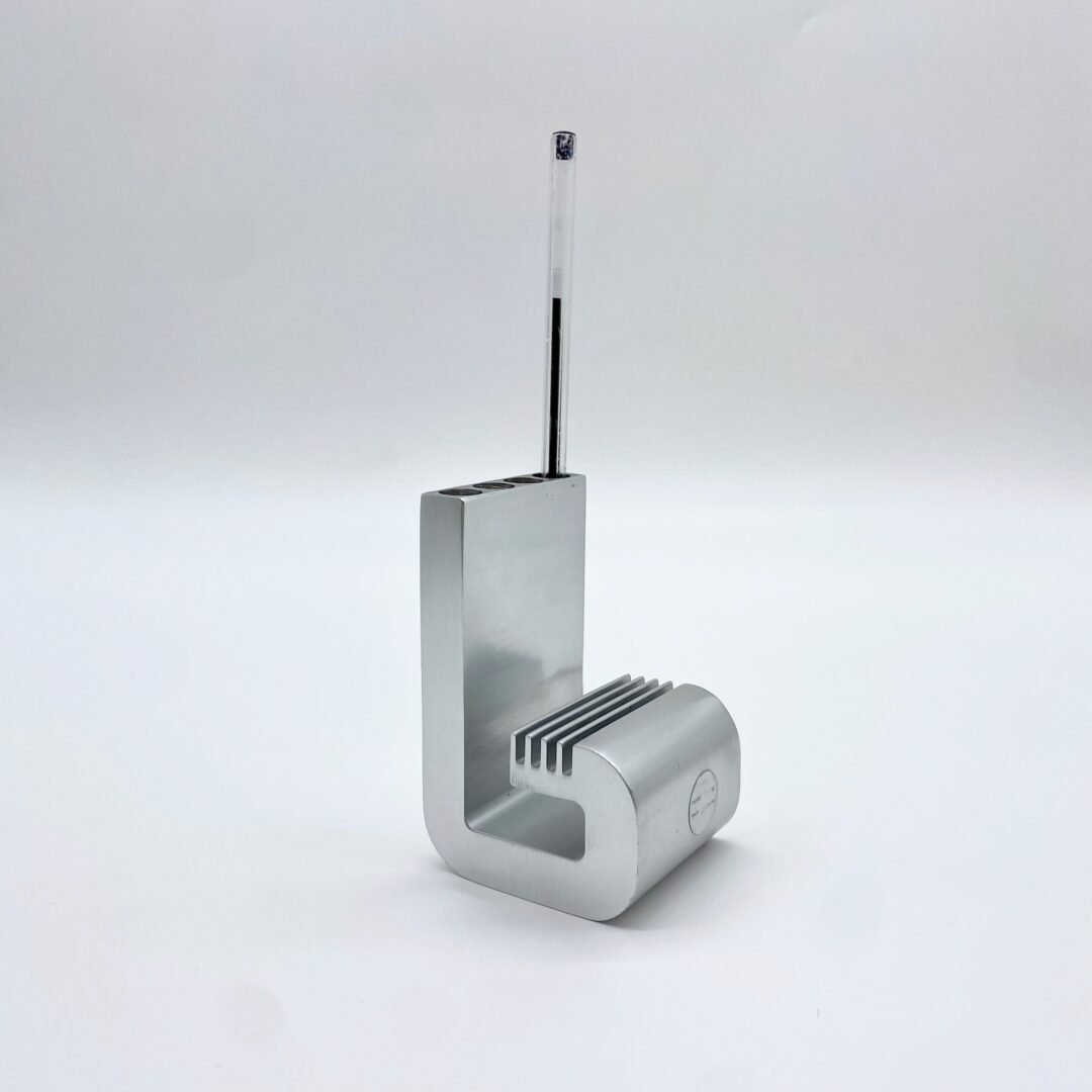 PORTE-STYLO / PRESSE-PAPIER - ALUMINIUM PAR PIERRE VANDEL – 1970s – Image 20